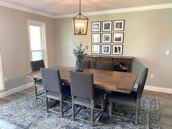 4th image of 1204 Grey Fox Hollow Dr