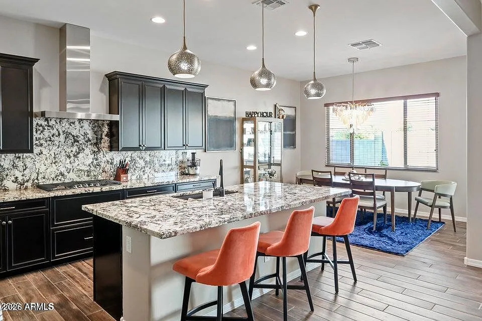 4 bed, 2.5 bath, 3031 sqft, $4,450 — Photo 3