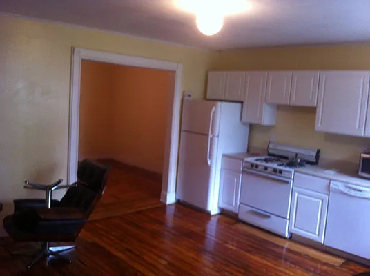 Rented by Garfield Realty  | media 4