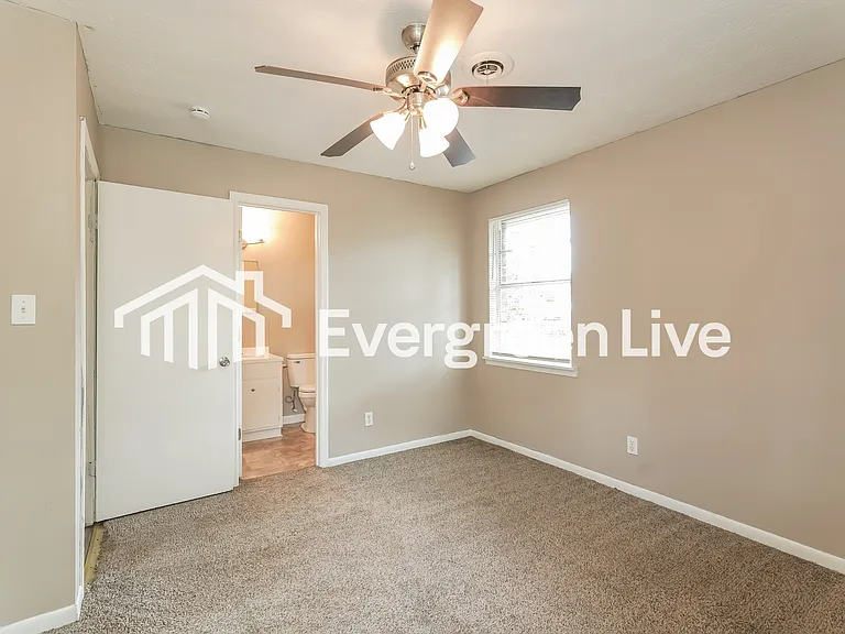 3708 Warsaw Ct — Photo 8
