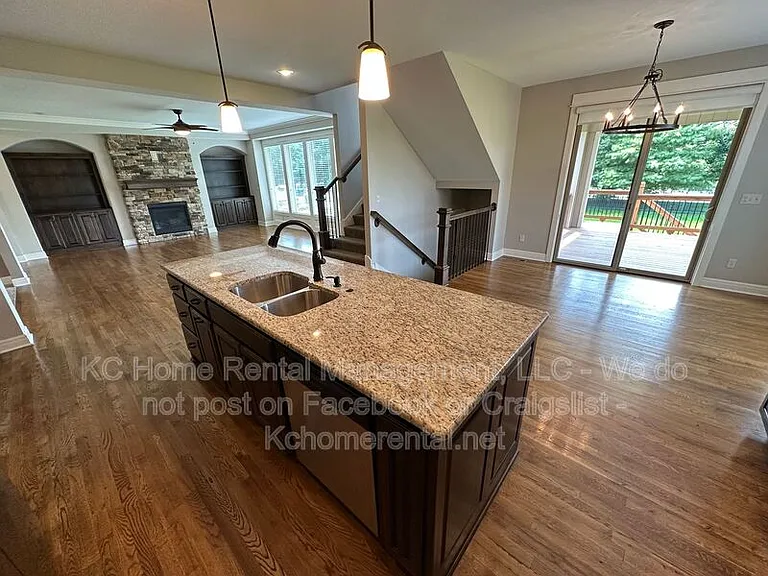8608 W 165th Pl — Photo 6