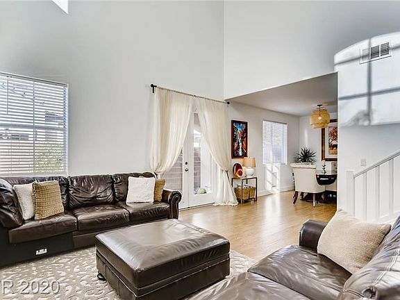 5th image of 9128 Hampstead Ave