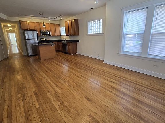 4th image of 4926 N Albany Ave APT 2N