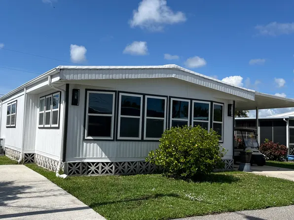 239 Hobnail Dr #239, North Fort Myers, FL 33903