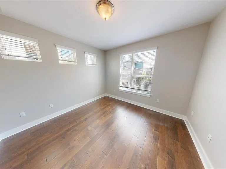 2021 Geniveive Ln #288C — Photo 16