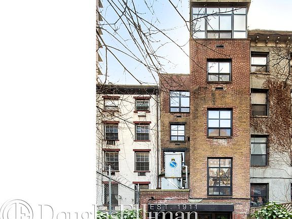 4th image of 121 E 30th St