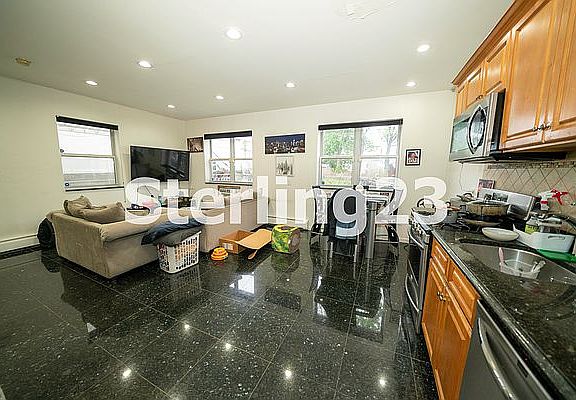 2nd image of 22-12 94th St #3R