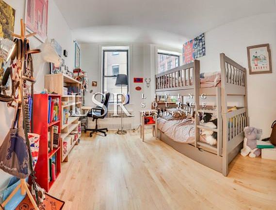 4th image of 39 John St APT 3B