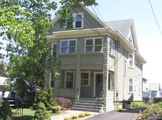 23 Highland Cross, Rutherford, NJ 07070