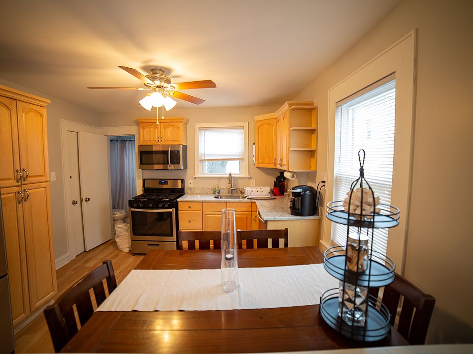 1st image of 712 3rd Ave #712
