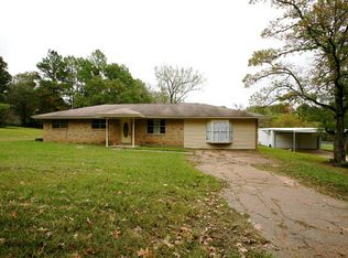 967 Tom Hampton Rd, Lufkin, TX 75904