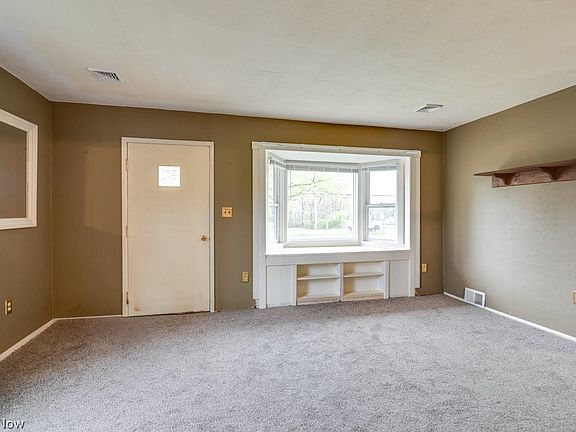 4th image of 8764 Ravenna Rd