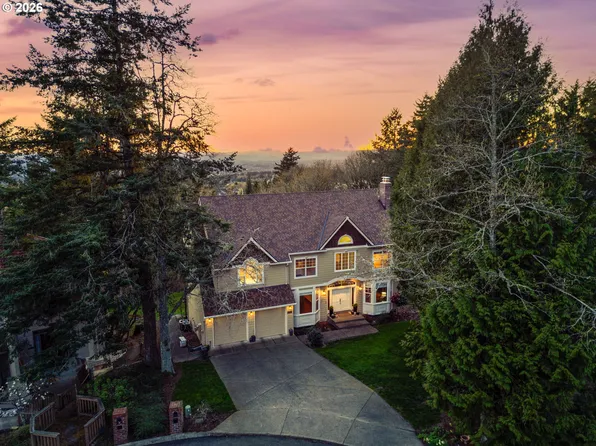 8452 NW Timber Ridge Ct, Portland, OR 97229