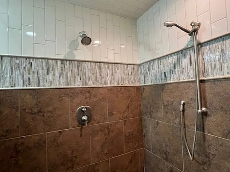 121 Gilbert Curry Dr — Photo 18