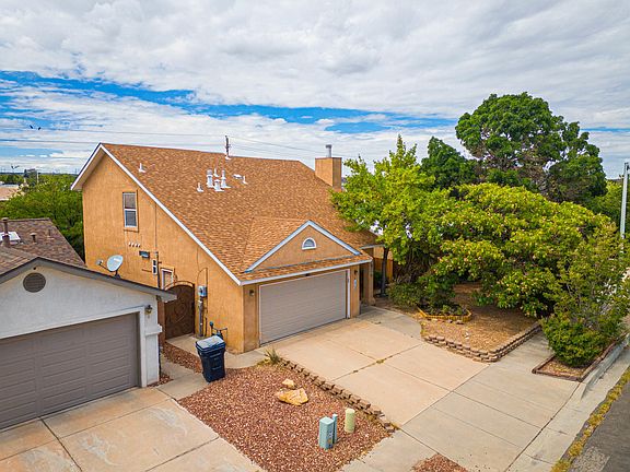 3rd image of 1519 Stoneway Dr NW