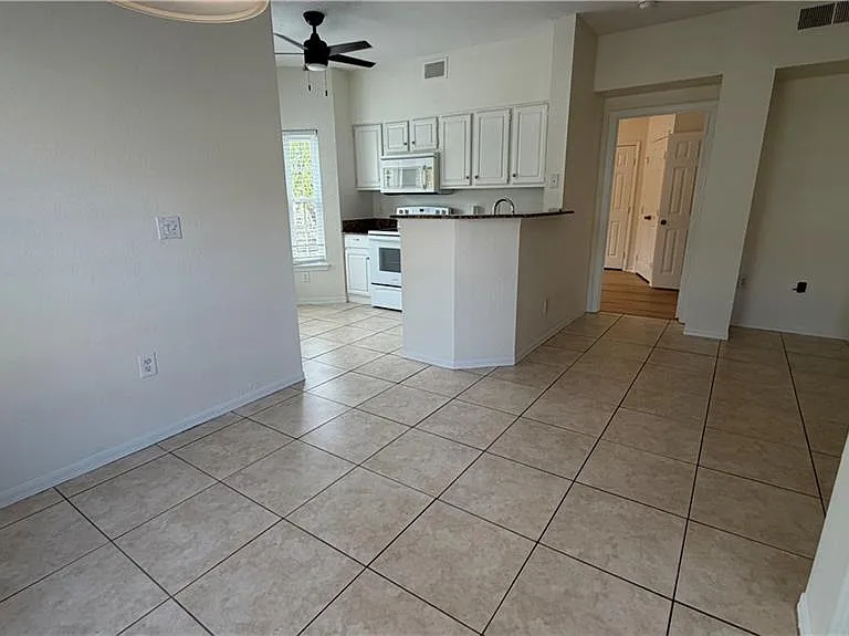 23500 Walden Center Dr #210 — Photo 8
