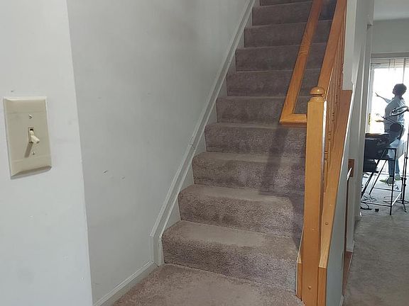 5th image of 219 Sycamore Ridge Rd