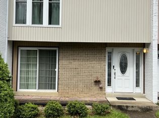 7296 Larrup Ct, Alexandria, VA 22315