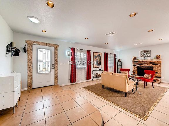 2nd image of 6220 Ponderosa Way