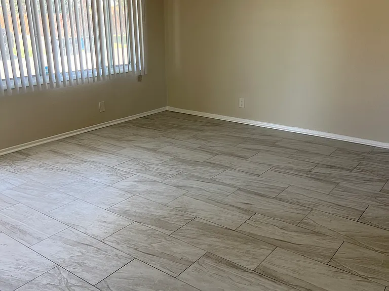 532 Oasis Dr — Photo 12