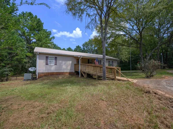 121 Wills Ln, Talladega, AL 35160