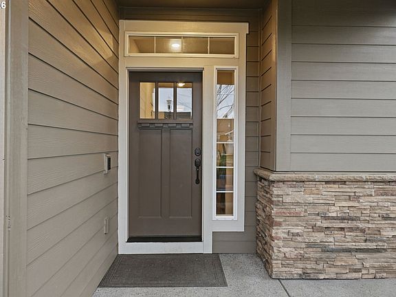 2nd image of 4816 NE 110th Cir