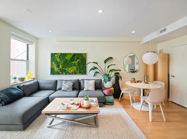 61 Conselyea Street image 1 of 11