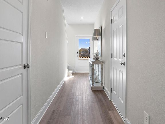 2nd image of 108 Harper Grove Cir