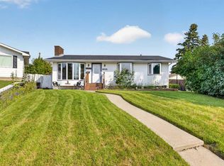 8035 S Huntwick Cres NE, Calgary, AB T2K4H7