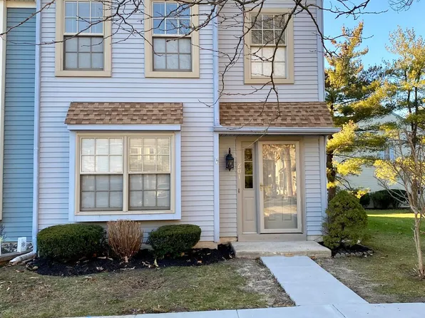 201 Douglas Ct, Thorofare, NJ 08086