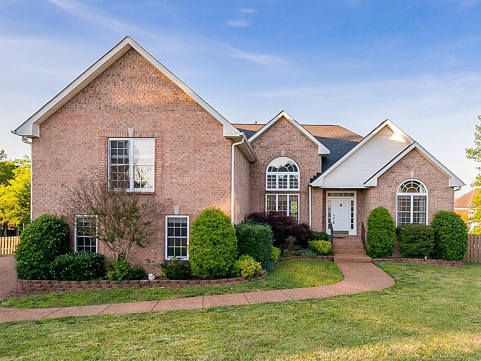 1st image of 107 Ashford Ct