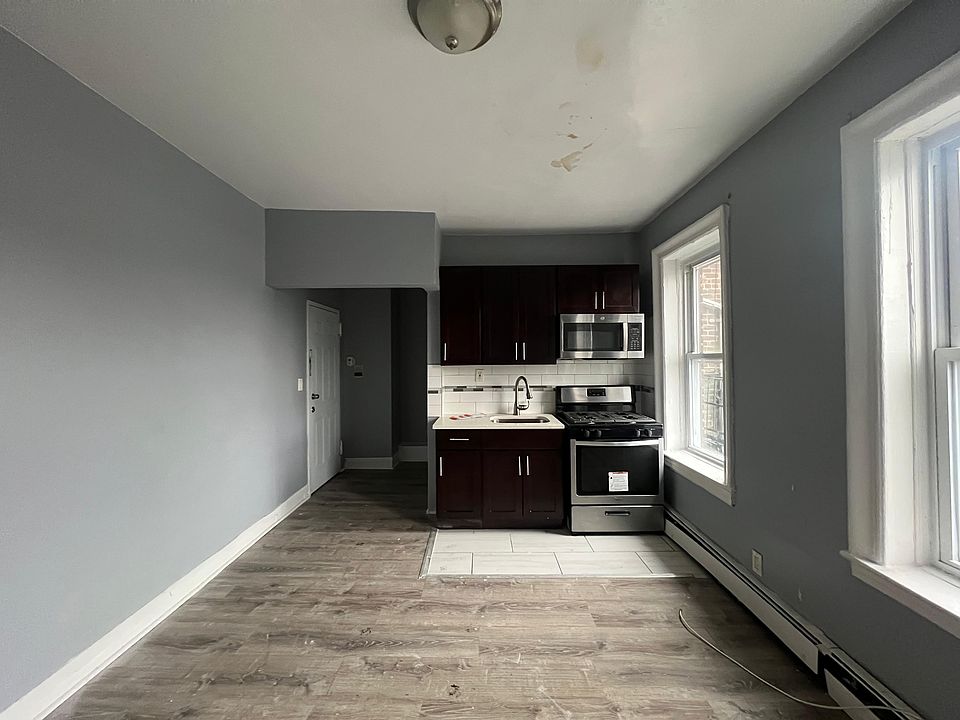 1st image of 149 Zabriskie St #44E