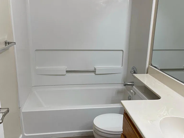 2nd Bathroom