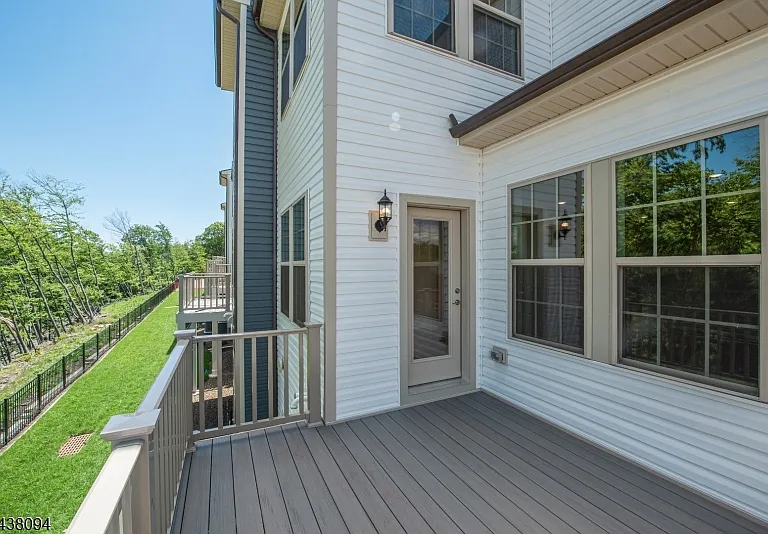 5 Wadsworth Dr — Photo 22