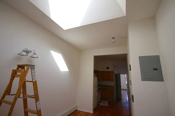 Rented by Nooklyn NYC LLC | media 25