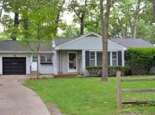 224 Devonshire Dr, South Bend, IN 46615