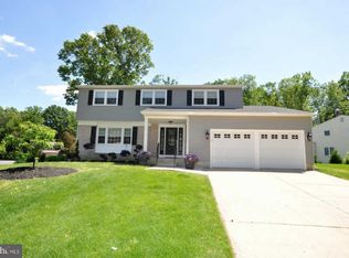 572 Cambridge Rd, Turnersville, NJ 08012