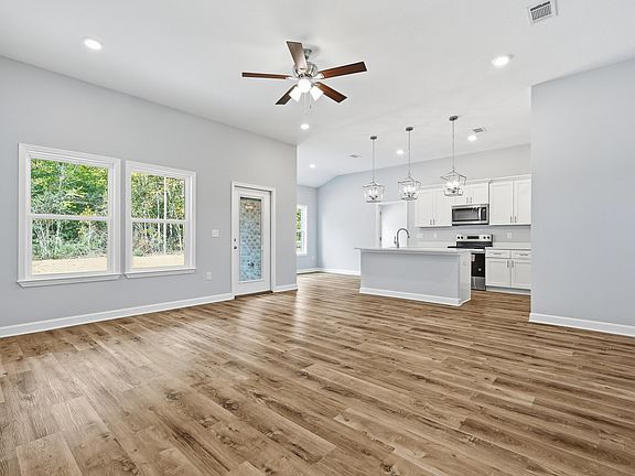 4th image of 6104 Mildreds Way