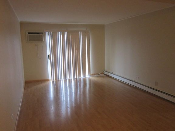 2nd image of 1065 Valley Ln #8-308