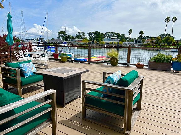 5th image of 40 Porto Bello Drive
