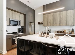 3460 N Lincoln Ave #202, Chicago, IL 60657