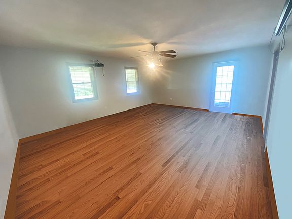 5th image of 311 W Farren Ave