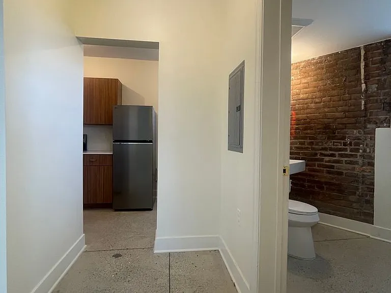 Sterling Apartments — Photo 50
