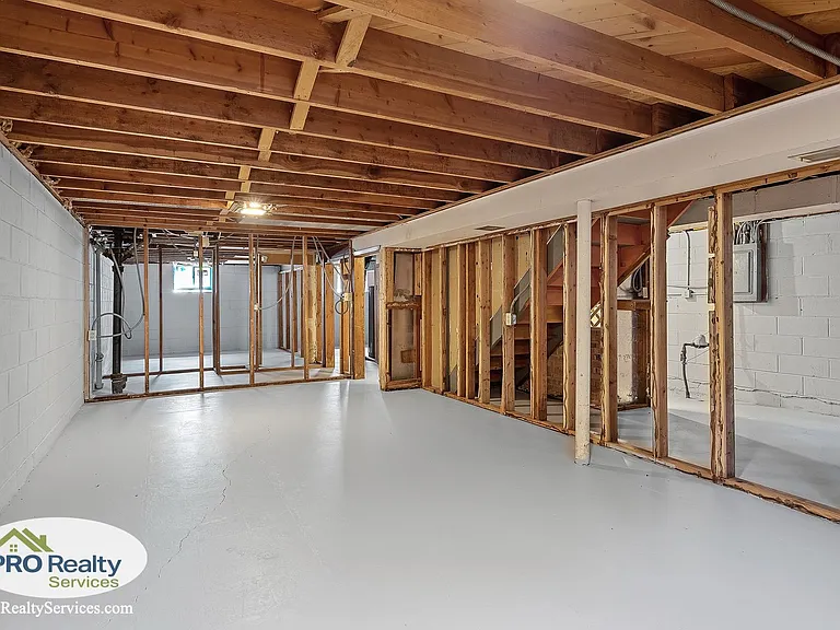 4672 Morris Ln — Photo 16