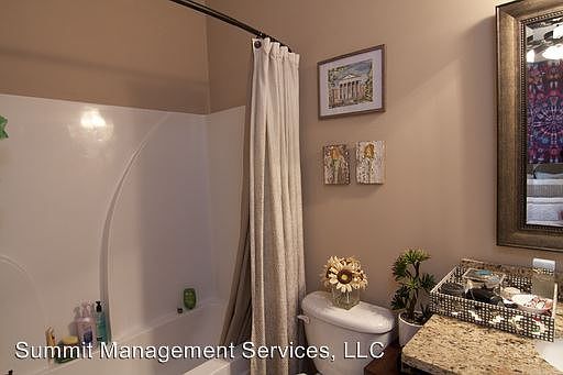 3rd image of 607 S 16th St Ste 201