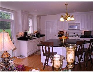4th image of 3140 Annandale Dr