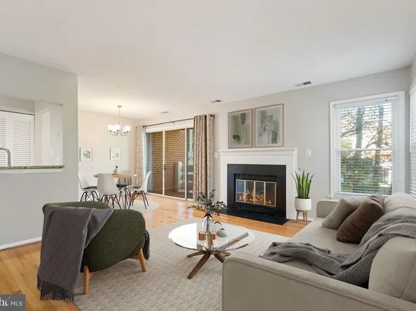 3152 Covewood Ct #3152M, Falls Church, VA 22042