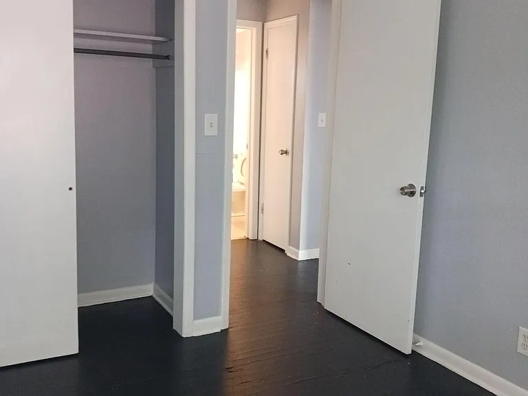 1145 W 25th St #4 — Photo 10