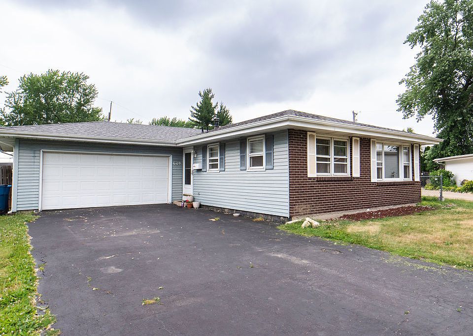 1st image of 649 Evergreen Ln