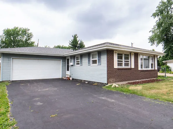 649 Evergreen Ln, Bradley, IL 60915